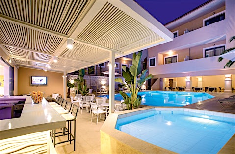 La Stella Apartments & Suites
